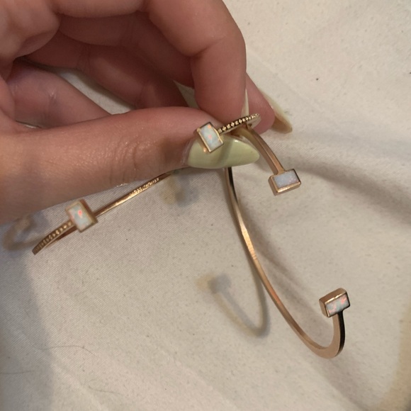 Set of 2 Kendra Scott bangle bracelets - Picture 5 of 6